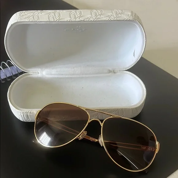 Oakley Gold Aviator Sunglasses with Brown Gradient Lenses. Polarized, EUC Oakley Caveat™ Sunglasses with Polished Gold Frame and Dark  main image 3